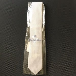 black fleece tie by brooks brothers